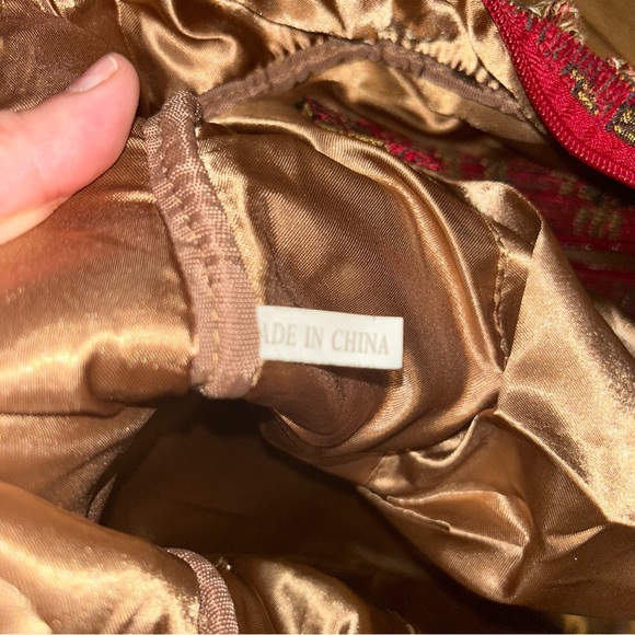 Tapestry Travel Bag Large Burgandy Embroidered Gold Boho Fringed Trim With Strap - Picture 7 of 12